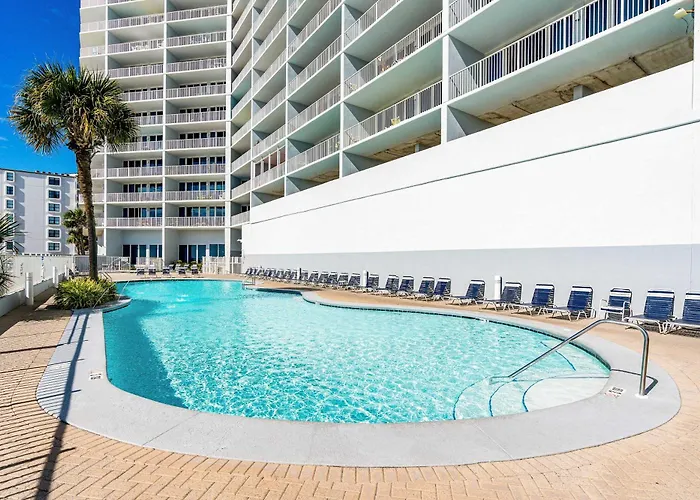 Beachfront With Amazing Views Balcony Pools Hot Tubs & Fitness Center Holiday home *