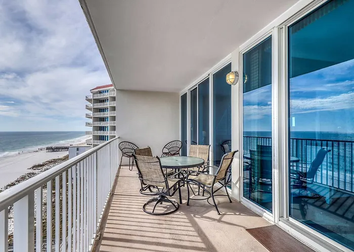 Beachfront With Amazing Views Balcony Pools Hot Tubs & Fitness Center Holiday home *