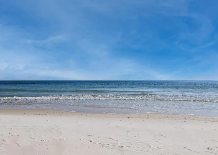 Holiday home Beachfront With Amazing Views Balcony Pools Hot Tubs & Fitness Center *